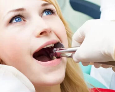 11 Ways & Signs In Which You Are Ruining Your Teeth